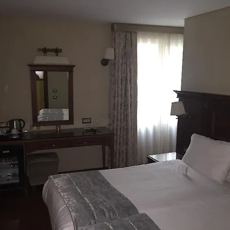 Perula Hotel