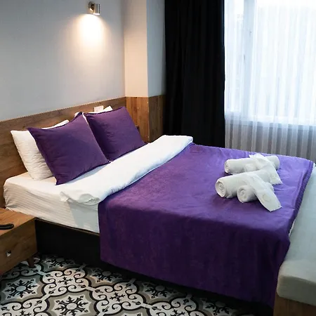 Greenpine Taksim 3*