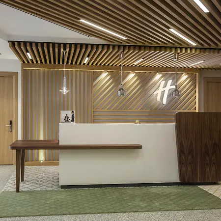 Holiday Old City By Ihg