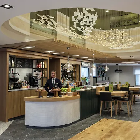 Hotel Holiday Old City By Ihg 4*