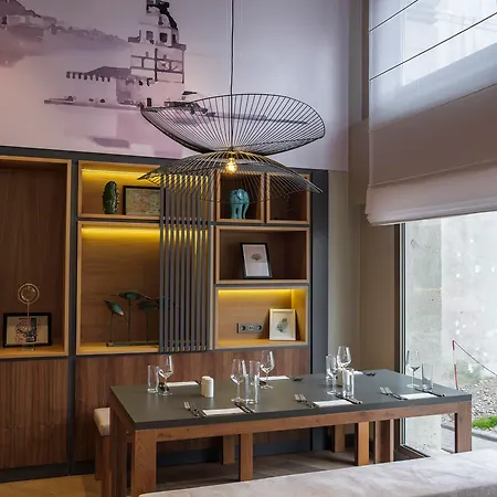 Holiday Old City By Ihg 4*