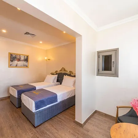Almadina Hotel 3*