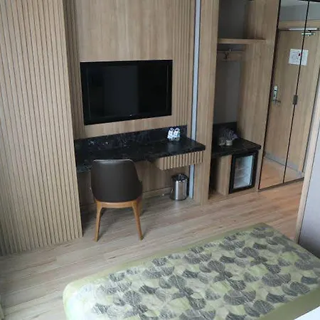Radar Hotel 3*