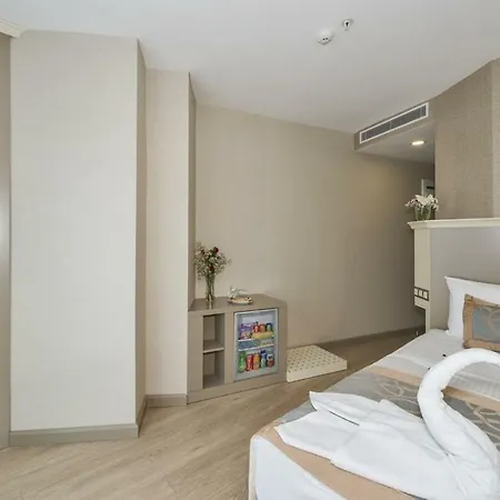 Marcello Hotel 3*