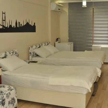 Net House Hotel 3*