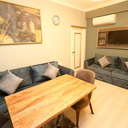Aparthotel Grand Moon *