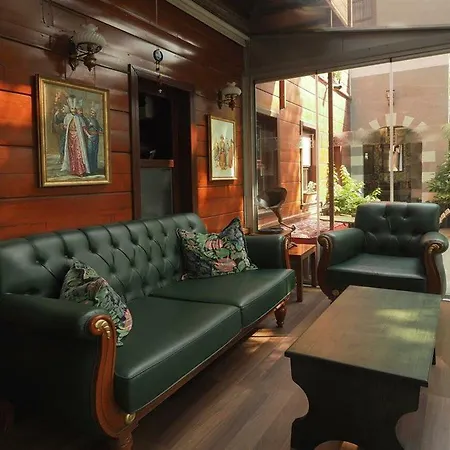 Garden House - Special Class