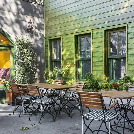 Garden House - Special Class