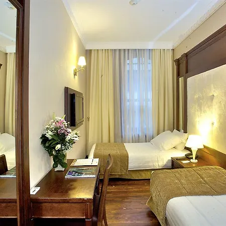 Otel Atik 3*