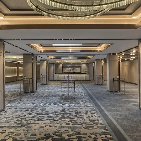 Renaissance Polat Hotel 5*