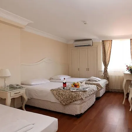 Sirkeci Park 3*