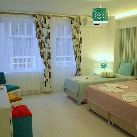 Yazar Otel 3*