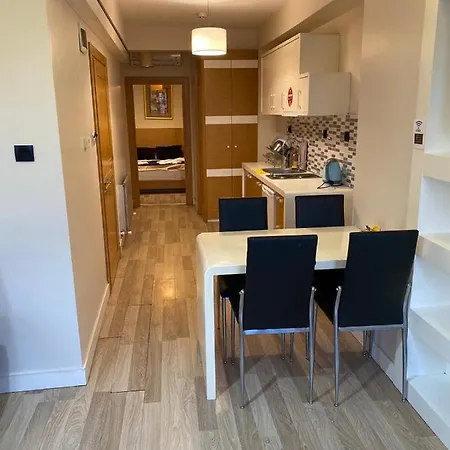 Grand Loft Aparthotel *