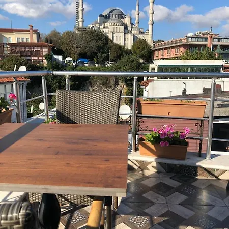 Blue Tuana Old City 3*