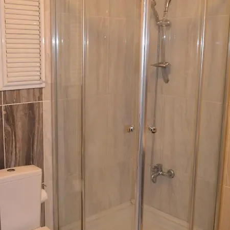 Newly Renovated Cozy O-5 In Taksim
