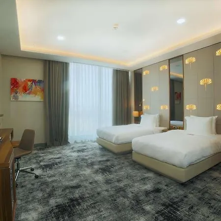 Hotel Tryp By Wyndham Topkapi 4*
