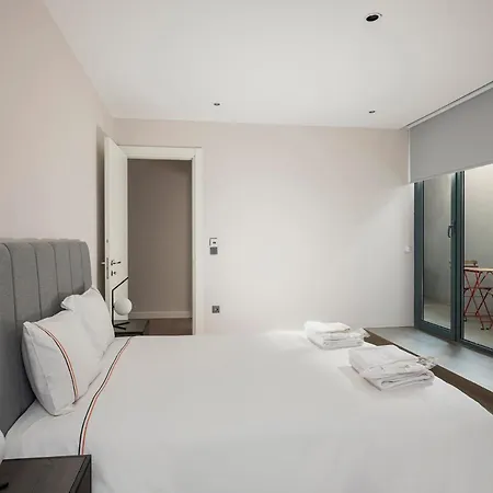 Apartment Cozy Modern Duplex 2bd15bath #65 *