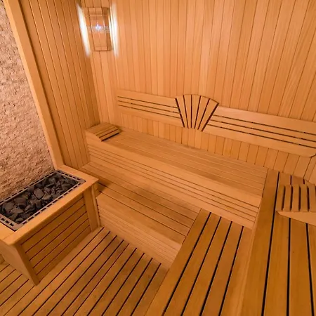 Отель Midmar Deluxe