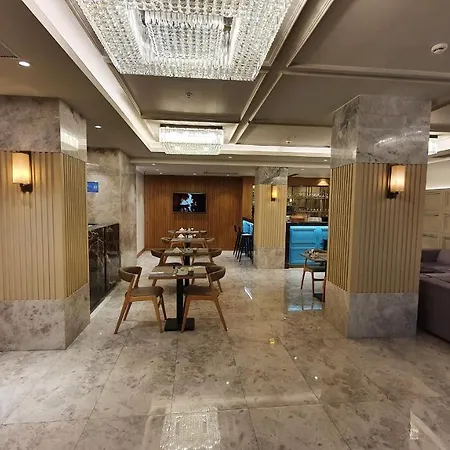 Golden Royal & 4* Istanbul