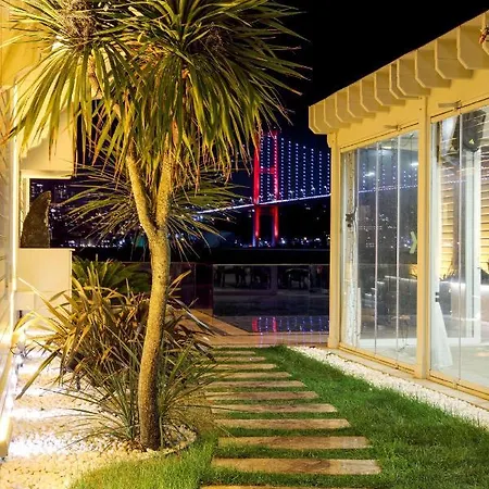 Yali Bosphorus * Istambul
