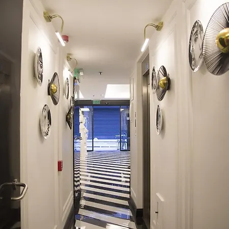 Hotel The 22 3*