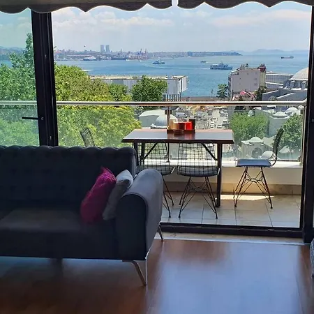 Bogaz Manzarali Dubleks Daire Istanbul