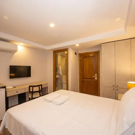 Taksim Hotel *