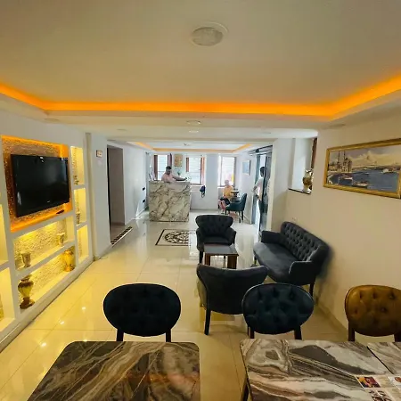 Hotel New House
