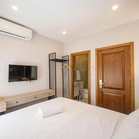 Taksim Hotel *