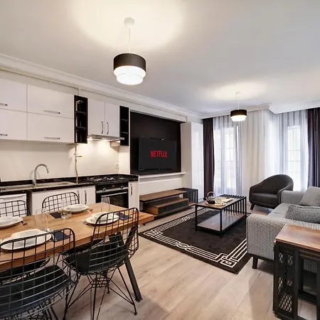 Hotel Etiz & Residences *