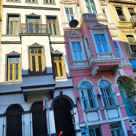 Apartment Cozy Big Near Taksim R5-home Design *