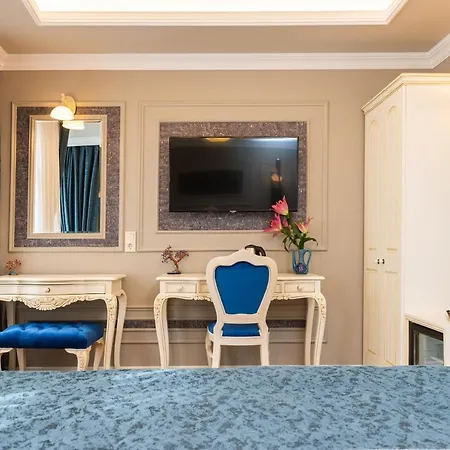 Begonville Mansion Oldcity Hotel