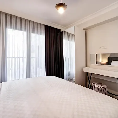 Etiz & Residences