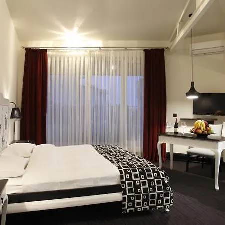 Hotel Lush Taksim - Special Category 4*