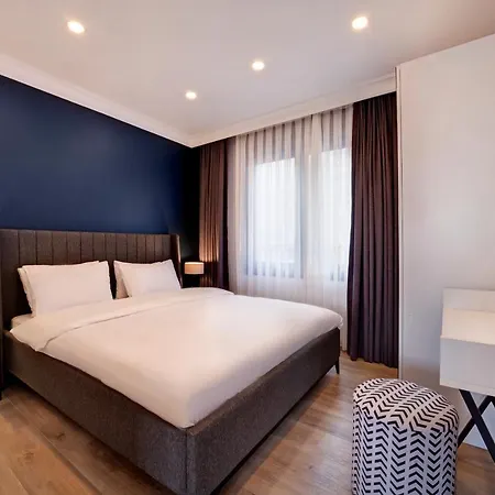 Etiz & Residences *