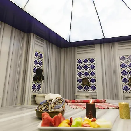 River Hotell 2*