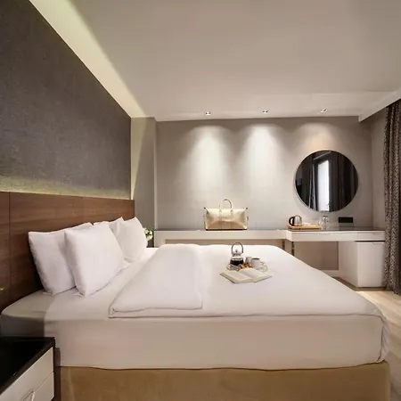Dora Pera 4* اسطنبول