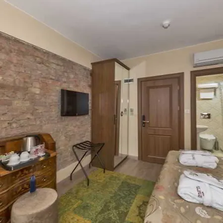 By Murat Royal Galata 3* Istanbul