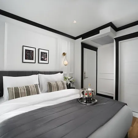 The Trinity Taksim - Special Category Отель Стамбул