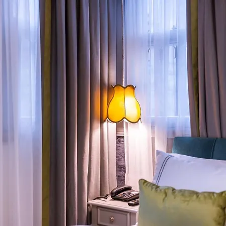 Hotel 9 Doors (adults Only) 2*