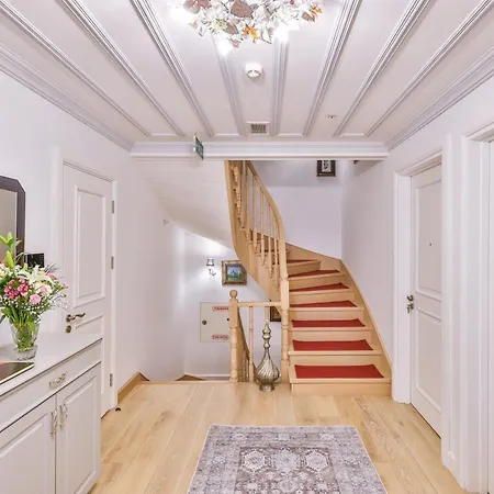 9 Doors (adults Only) Hotel 2*