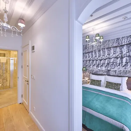 9 Doors (adults Only) Hotel 2*