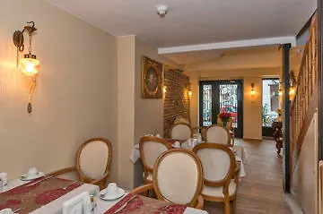 By Murat Royal Galata Hotel 3*