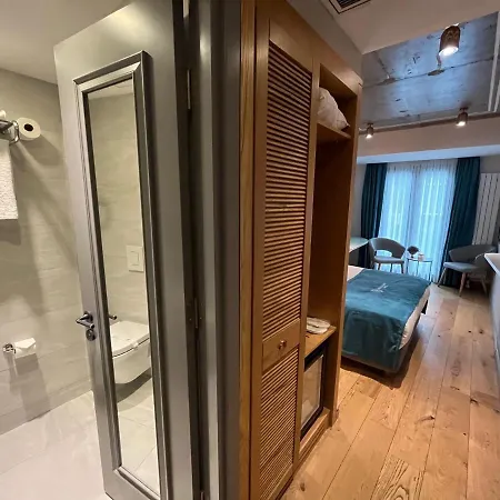 Royal Galata Hotel 3*