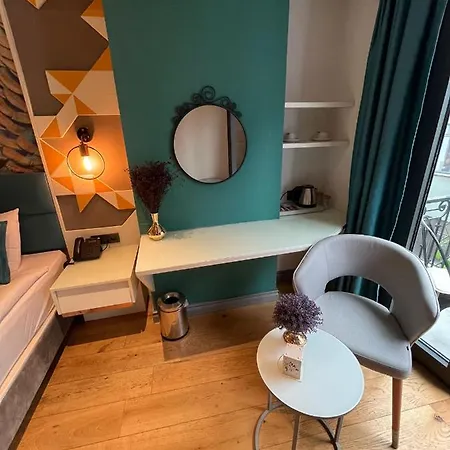 Royal Galata Hotel 3*
