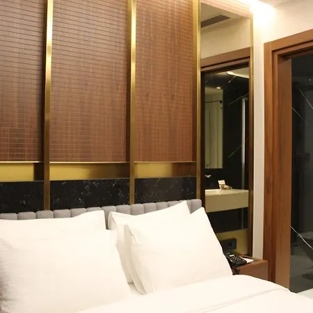 Hotel Henna 2*