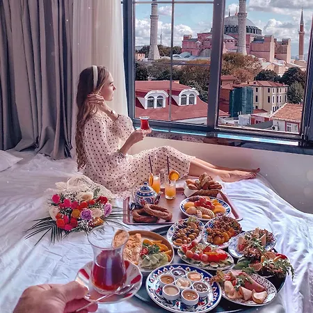 Hotel Sura Hagia Sophia 5*