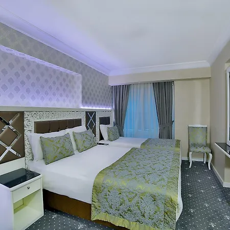 Monaco Hotel 4*
