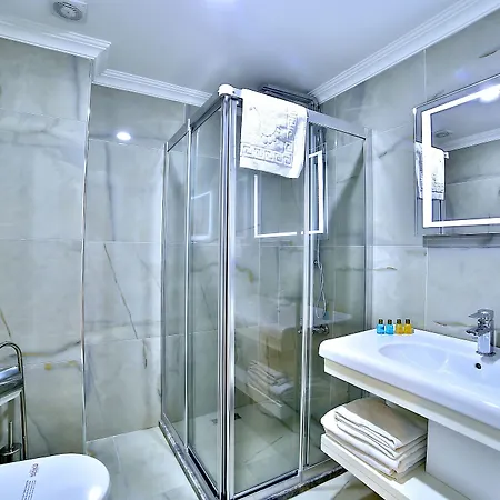 Hotel Monaco 4*