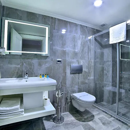 Hotel Monaco 4*